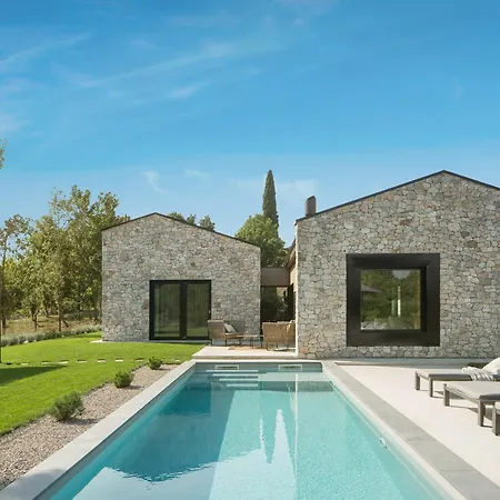Ulmus Villa *