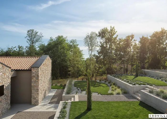 Ulmus 빌라 Karojba